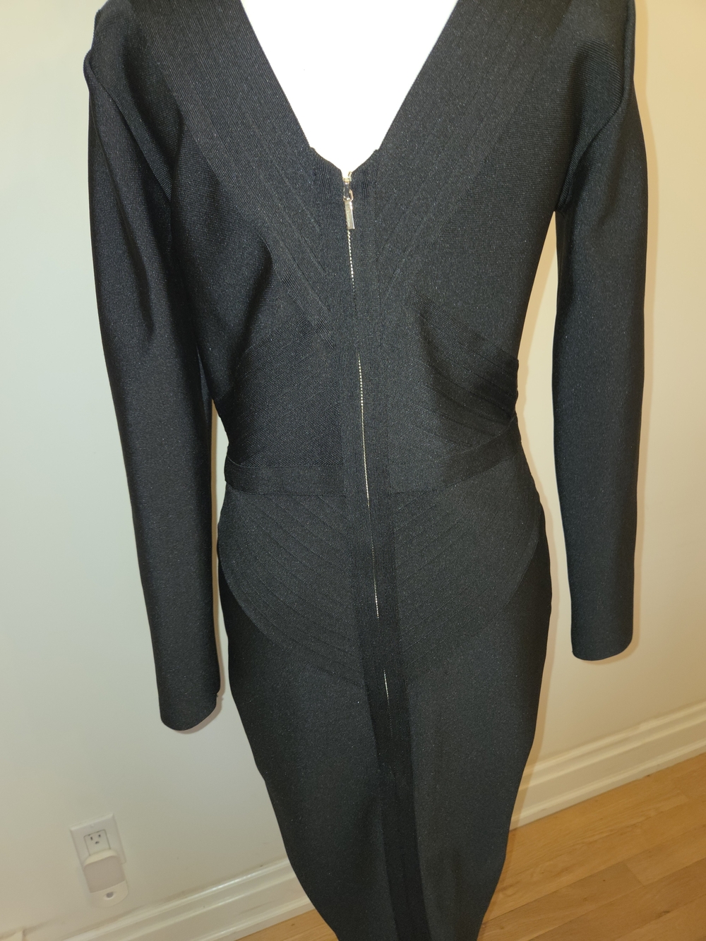 Bebe Black Long-Sleeve V-Neck Bodycon Dress - Picture 5 of 10